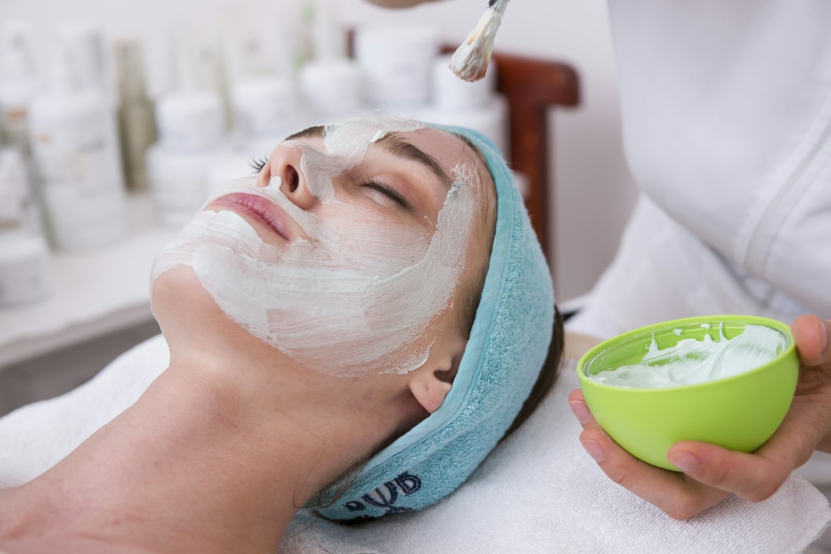 The Complete Guide to Chemical Exfoliation: Mastering AHAs, BHAs, and PHAs Safely